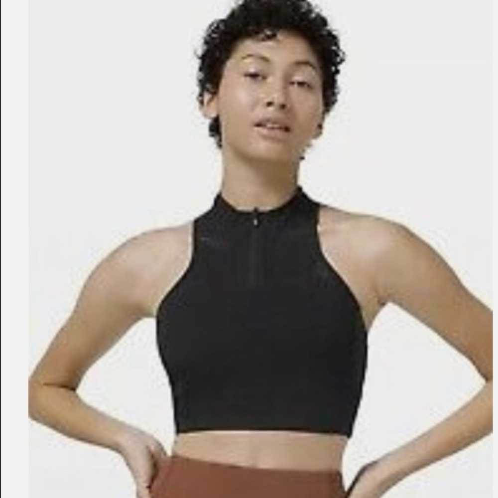 LULULEMON NWT unleash sports bra